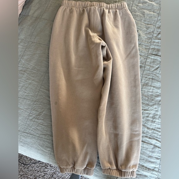 Lululemon Athletica Scuba Oversized Joggers - Picture 2 of 3